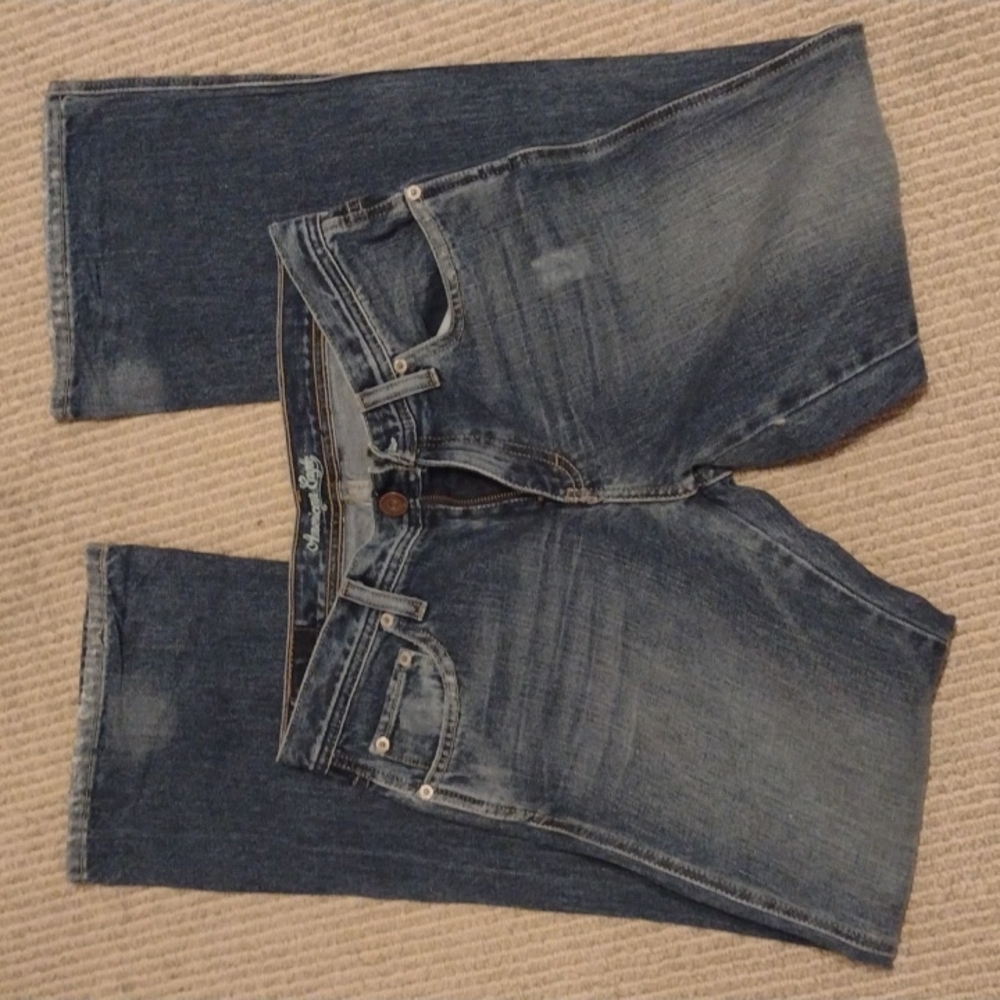 American Eagle outfitters women's "favorite flare" style. Dark to medium…